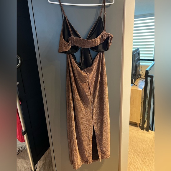 Dynamite Rose-Bronze Cut-Out Midi Dress - Size XL - never worn - Picture 7 of 7